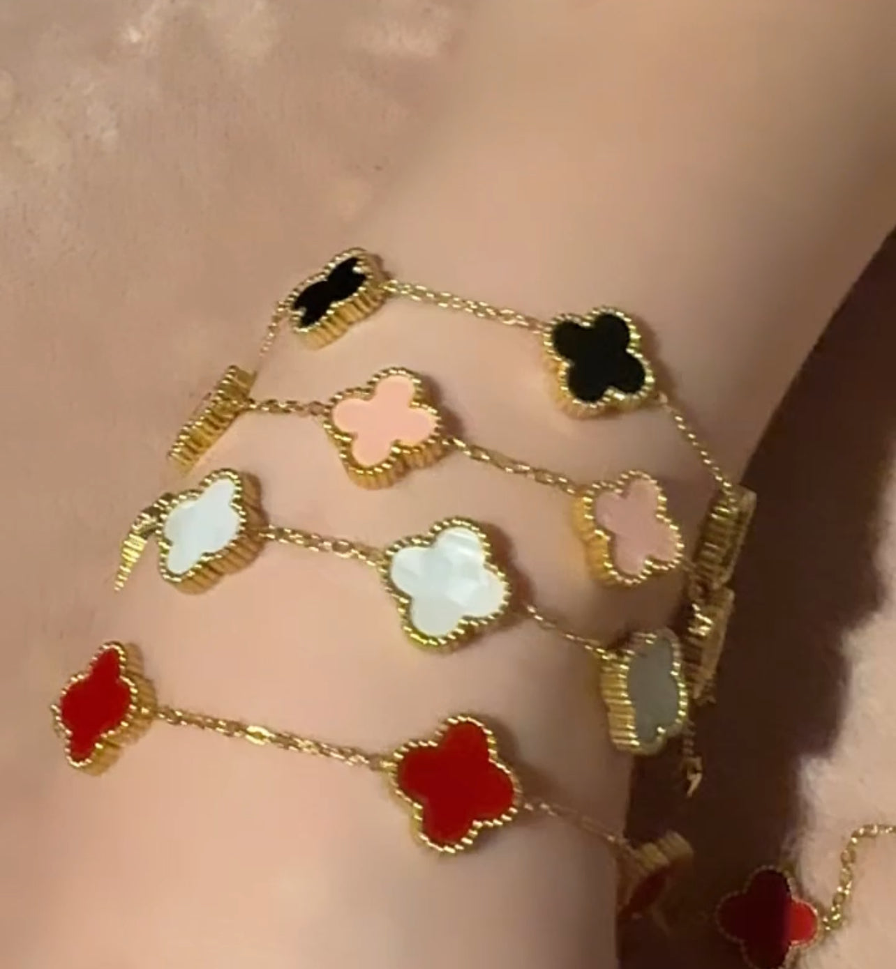 ●tow tow archive● Clover Symbol Bracelet Daisy TBH12ABTB00 The Clover Collection – Topaz & Ruby